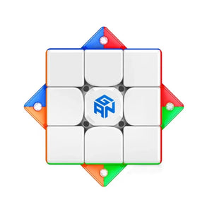 GAN356 i3, a smart magnetic 3x3 cube featuring advanced tracking technology for performance analysis.